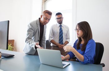 Jornada de trabalho 44 horas Segunda a Sexta